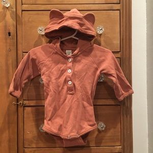 Kate Quinn organic long-sleeve onesie with hoodie
